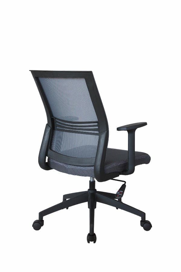 картинка Oператорские кресла Кресло Riva Chair 668 B-9 от Фабрики офисной мебели RIVA